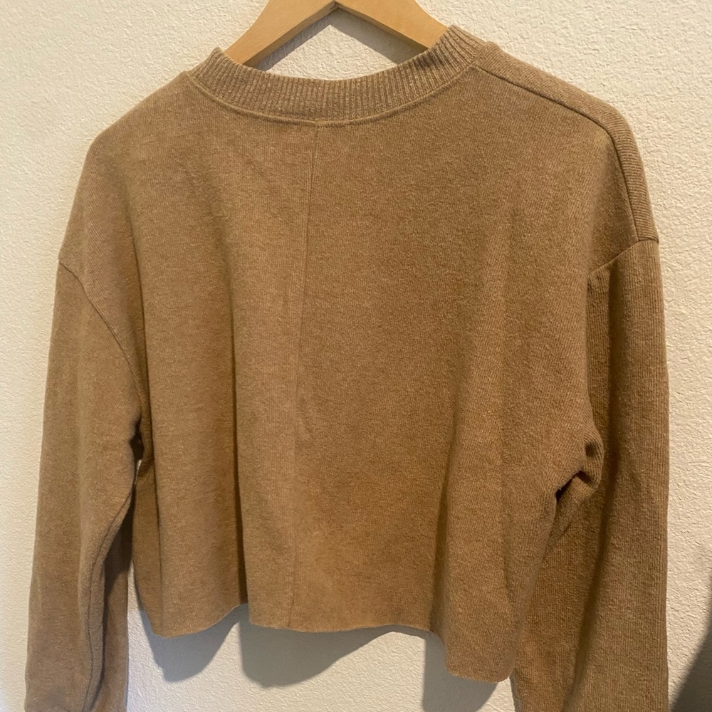 Zara tan cropped sweater. Fall ready